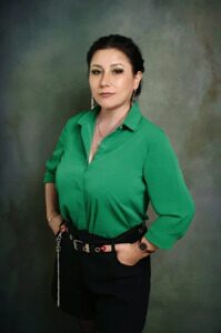 Деревцова Оксана Владимировна - Руководитель литературно-драматургической части